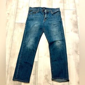 Lucky brand blue jeans size 33 x 32